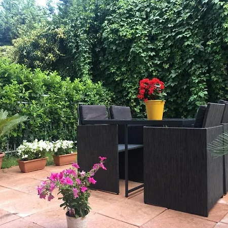 Residenza Stadio Giardino E Garage Privato