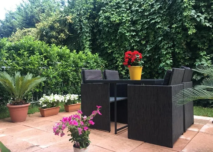 Residenza Stadio Giardino E Garage Privato